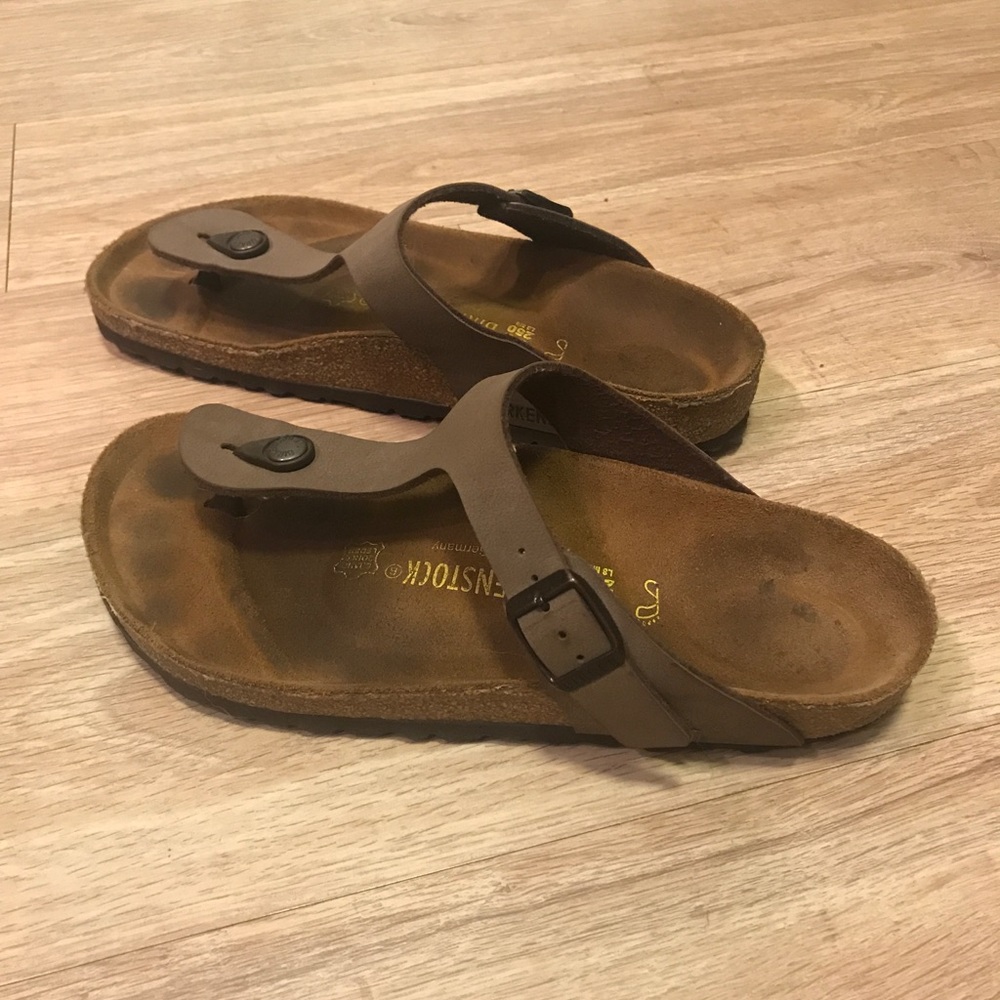 Birkenstock Gizeh sandals