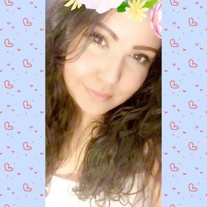 Meet your Posher, Migdalia isabel