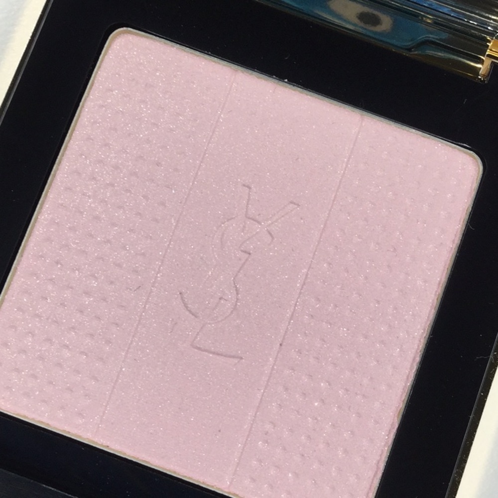 YSL Illuminating Powder