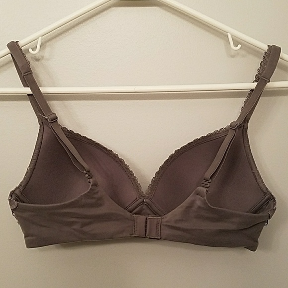 VS Body by Victoria no underwire 32B - Picture 3 of 3