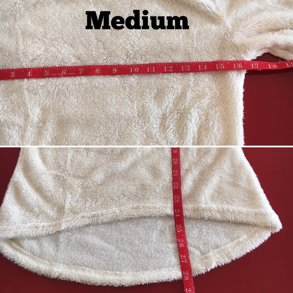 Fleece Crewneck Sweater with Hi Lo Hem. - Picture 3 of 5