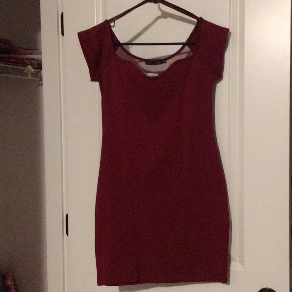 Maroon fitted dress