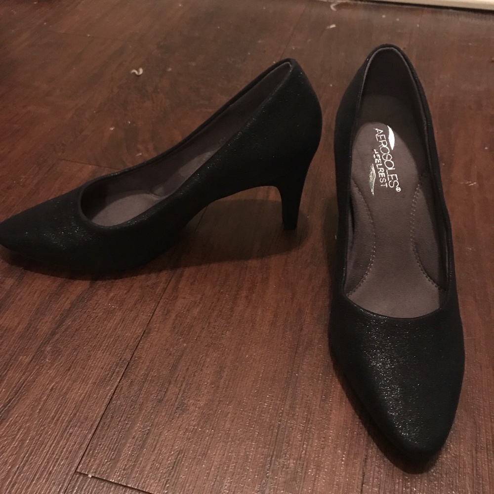 Sparkly black pumps