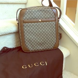 New with tag Gucci messenger bag unisex