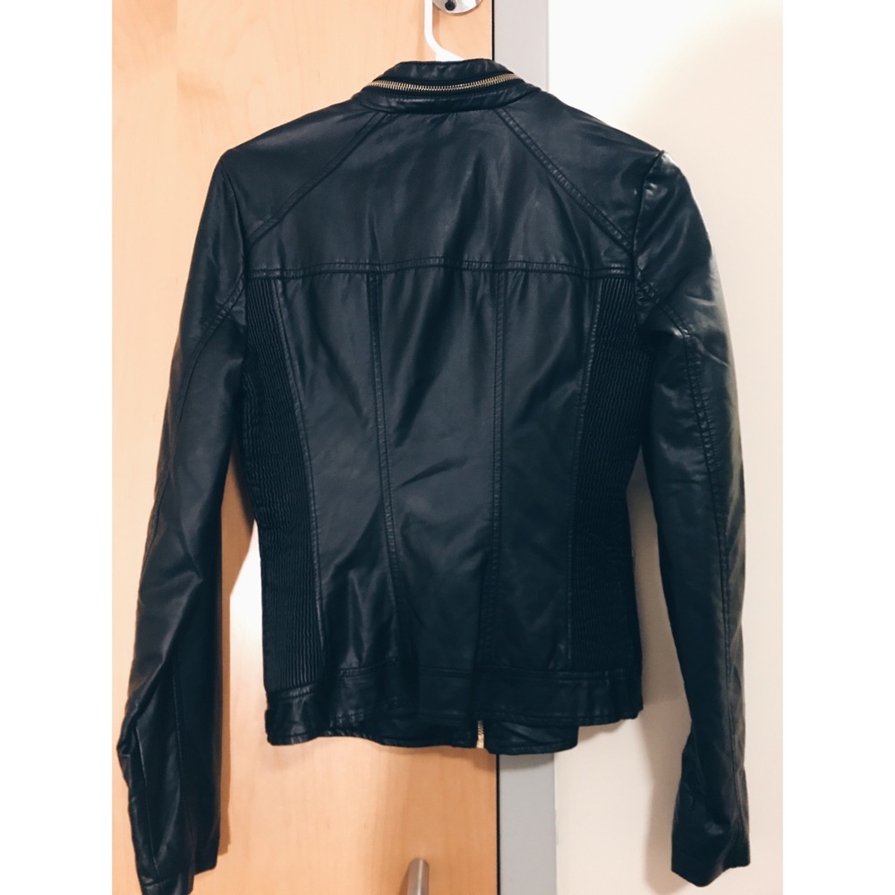 Guess black leather jacket - Picture 3 of 4