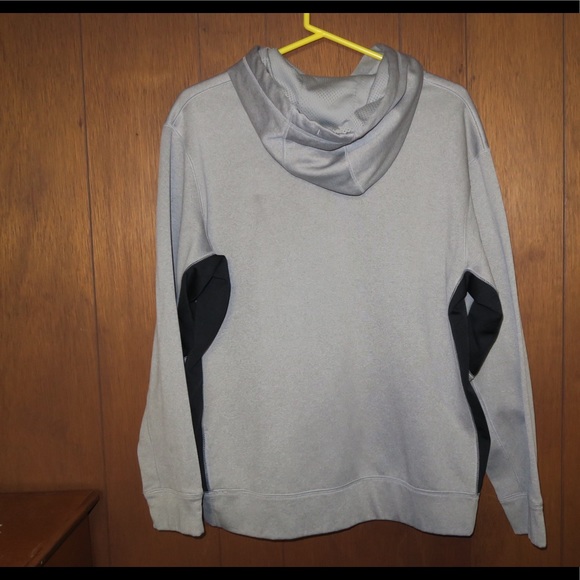 Nike Therma-Fit Hoodie Size L - Picture 2 of 3