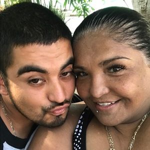 Meet your Posher, Manuel