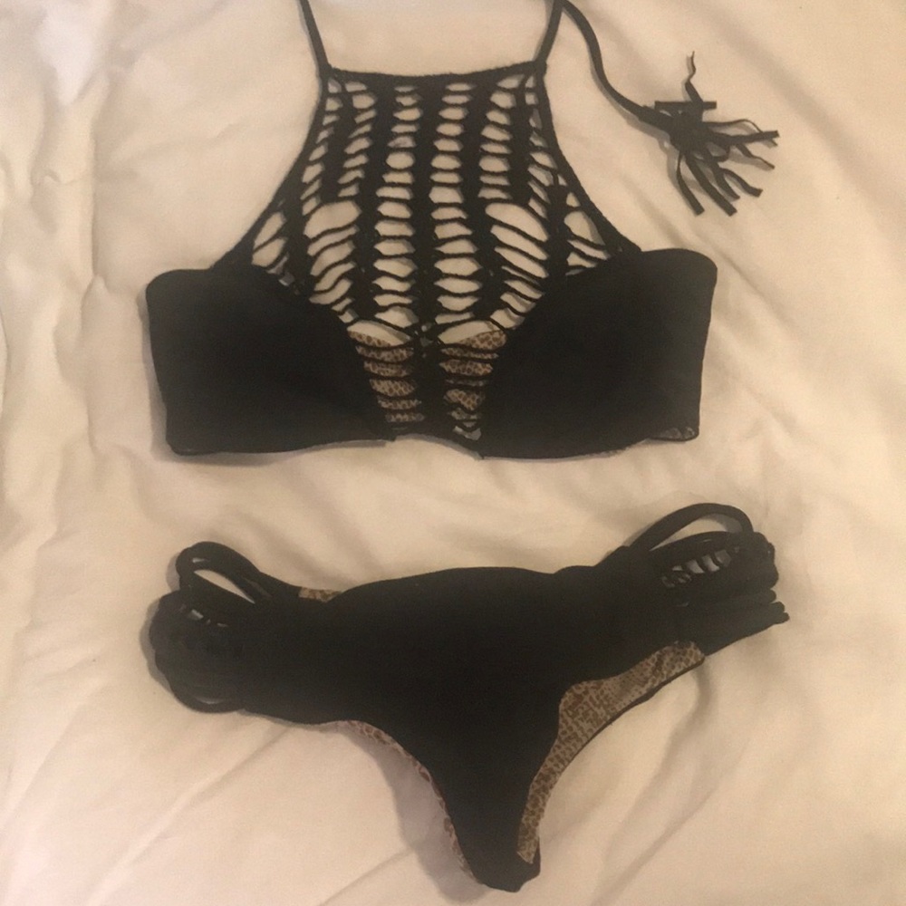 Acacia Swimwear size small!