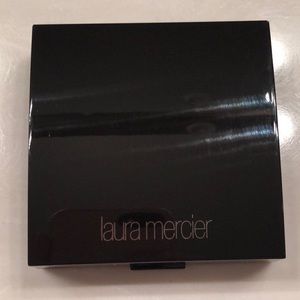 Laura Mercier Face Illuminator Bronzer