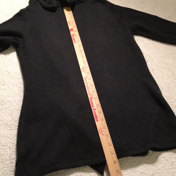 🖤Beautiful EUC Ruffle Cardigan🖤 - Picture 6 of 6