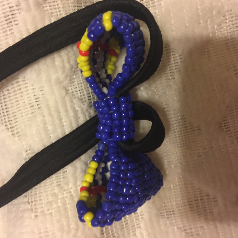 Lovely Handmade Beaded Hair band/Bow - Picture 5 of 8