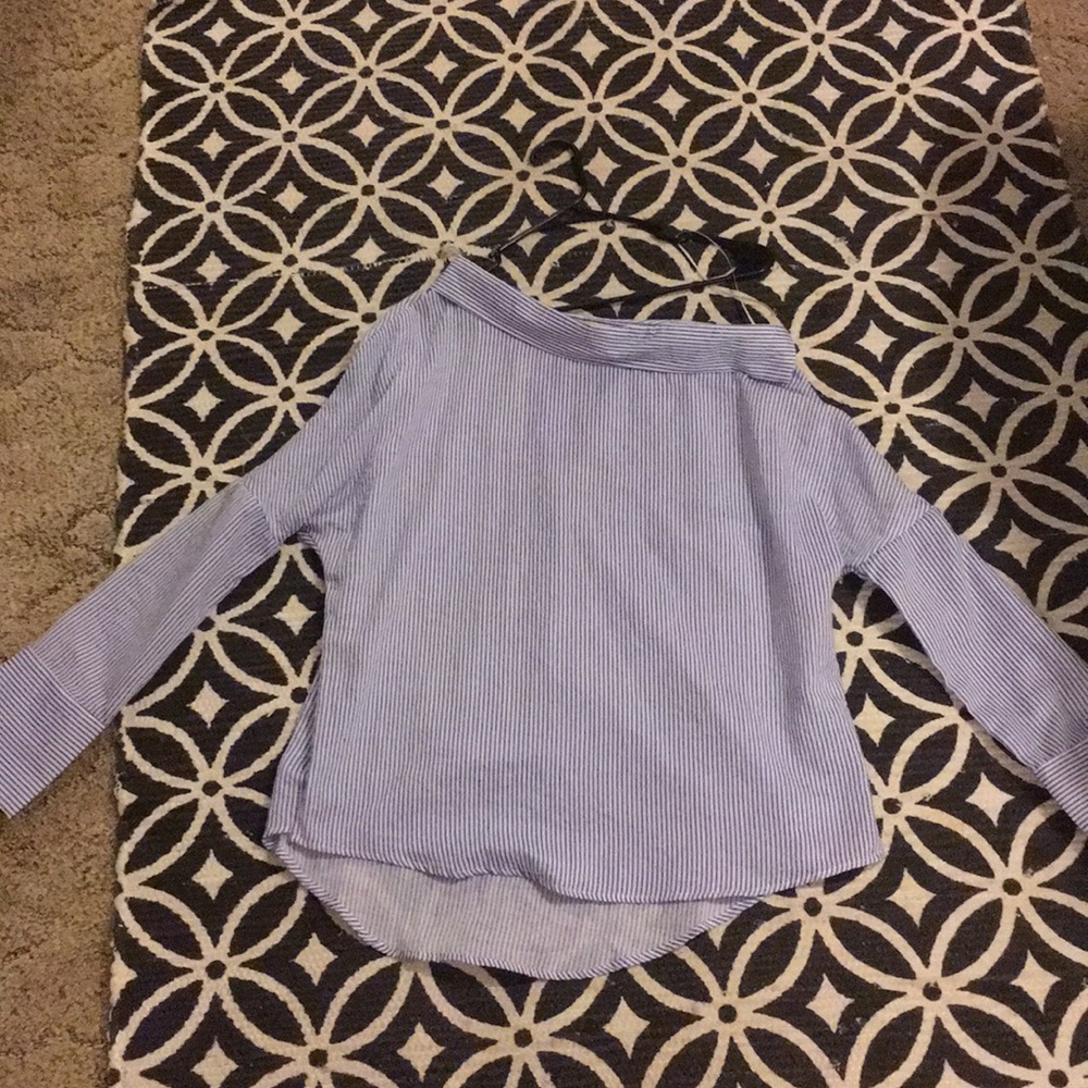 Cute striped, off the shoulder boutique top!