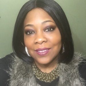 Meet your Posher, Victoria