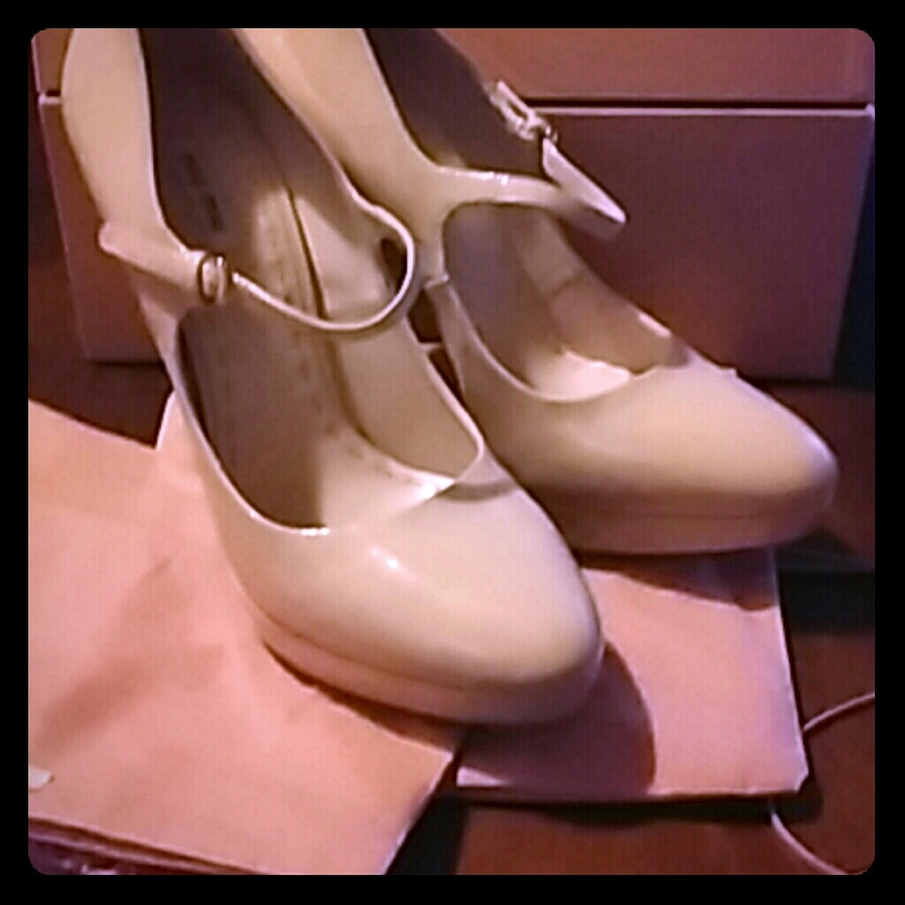 MIU MIU Light Pink/Beige Mary Janes