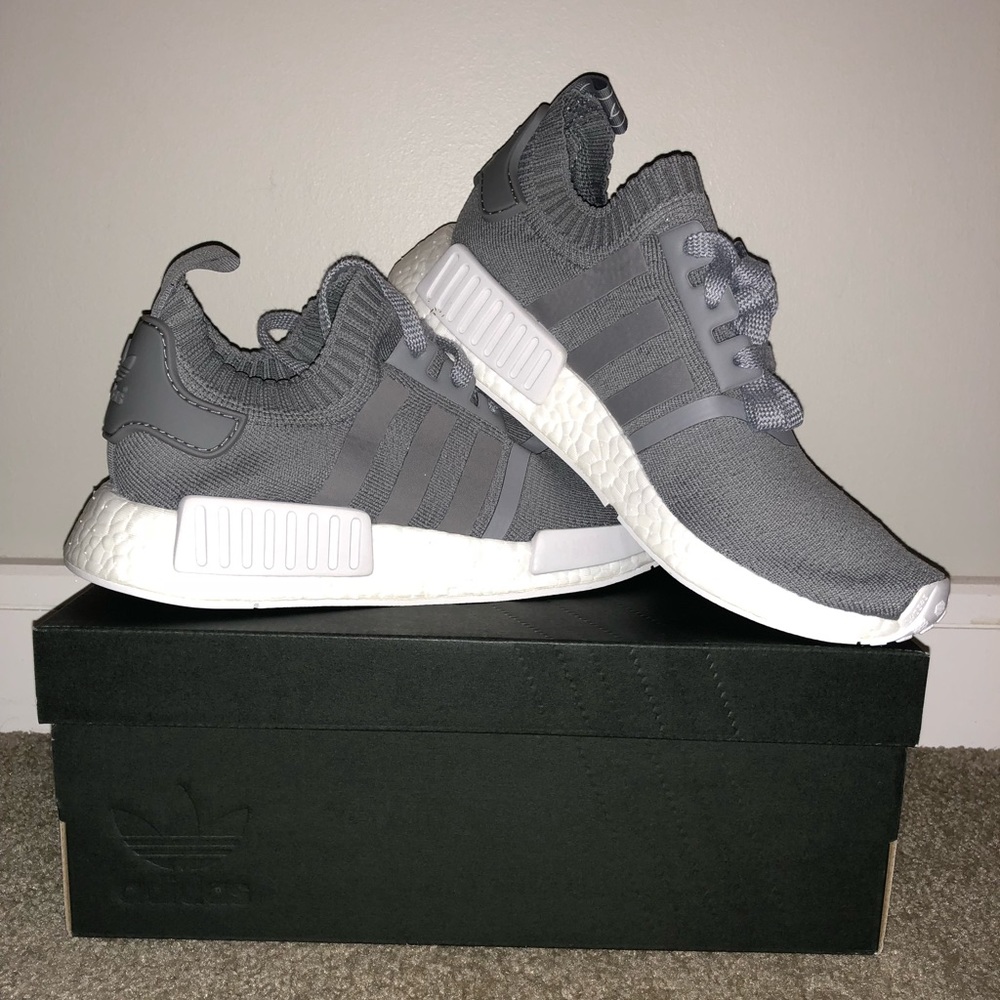 Women’s NMD_R1 Primeknit Shoes - Grey