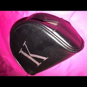 Cosmetic bag