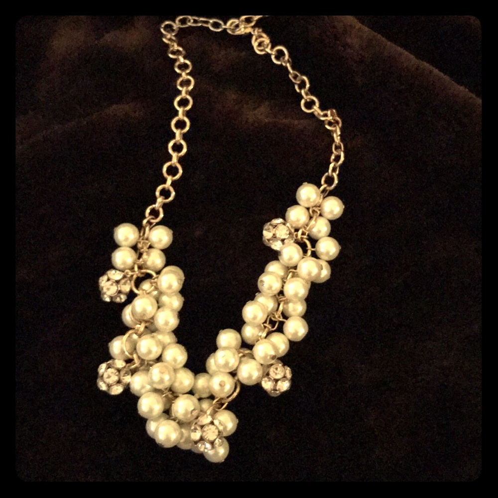 Pearl style & crystal statement necklace