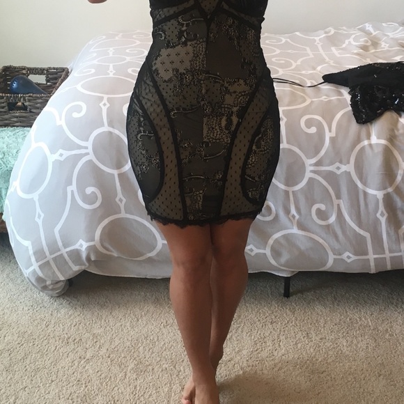 Black and Nude Bebe Dress - Picture 3 of 3