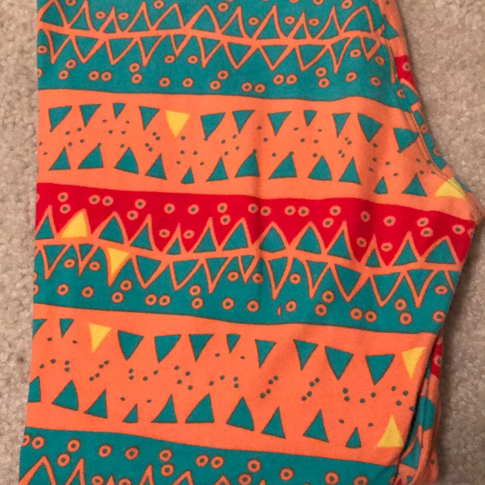 OS Lula Roe leggings