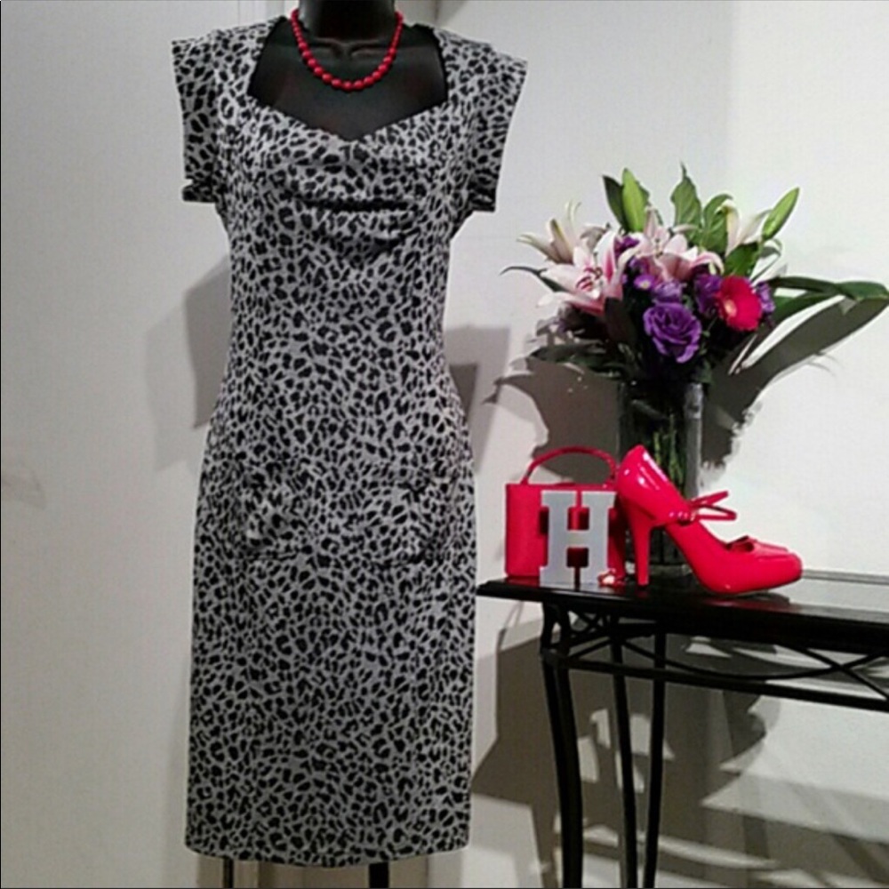 Leopard print pin-up dress with pockets