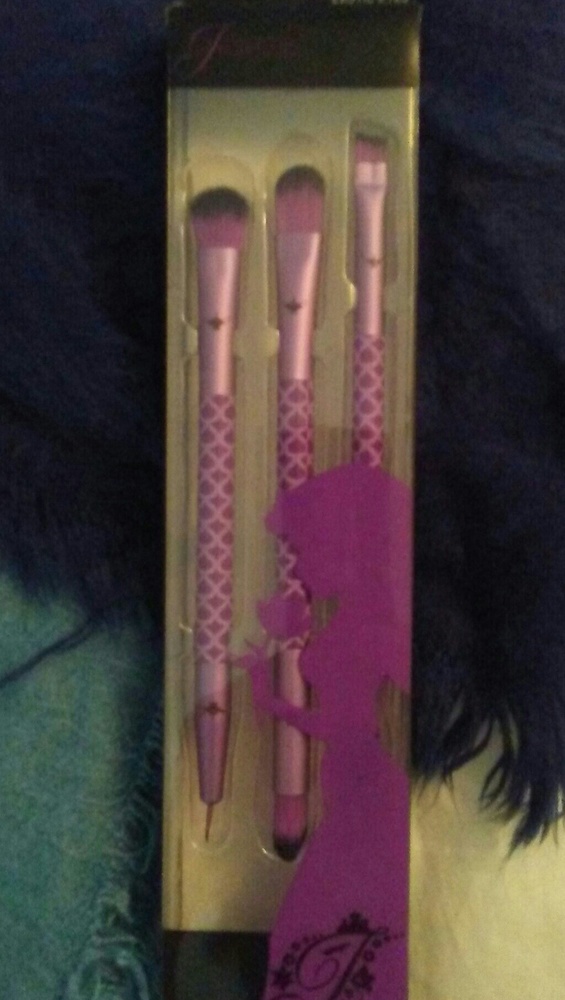 Disney's Jasmine 3 Piece Makeup Brush Set