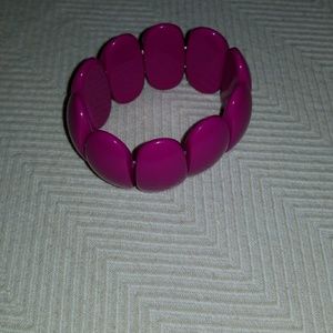 Fuschia strechable bracelet