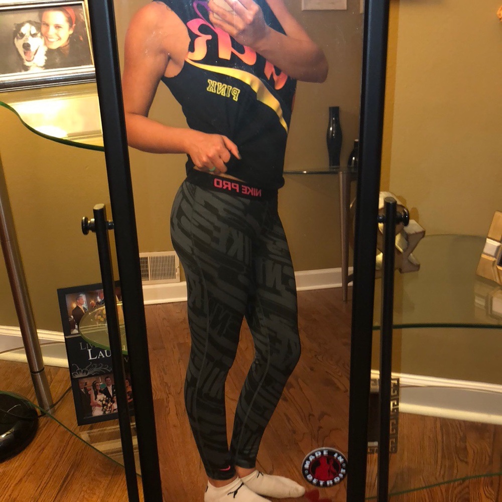 Nike Pro Leggings - Picture 5 of 6