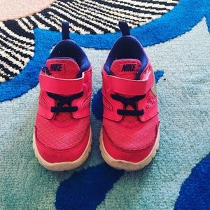 Nike Sz. 9 💖 Shoes