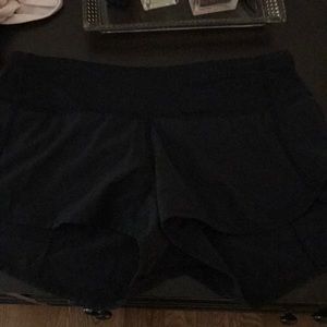 Lululemon Size 4 all-black Speed Shorts!