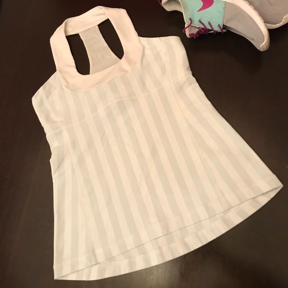 Lululemon 💕SportBra Tee💕