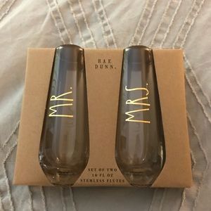 Rae Dunn collectable Mr. & Mrs. champagne flutes