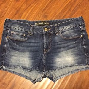 Denim express shorts