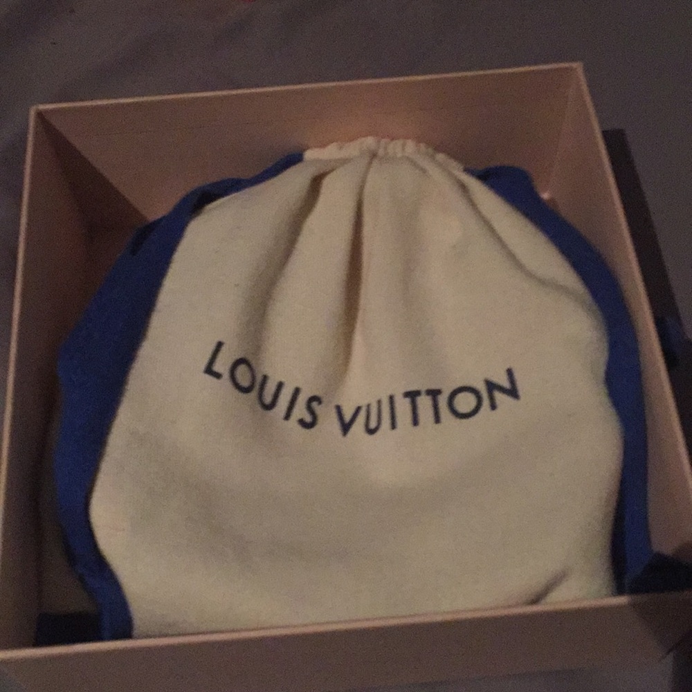 LV INITIALES 40MM DAMIER AZUR BELT - Picture 3 of 3