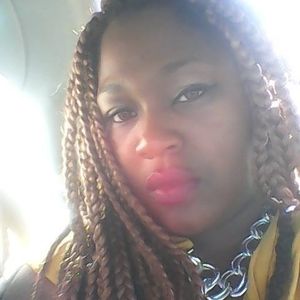 Meet your Posher, Latoya