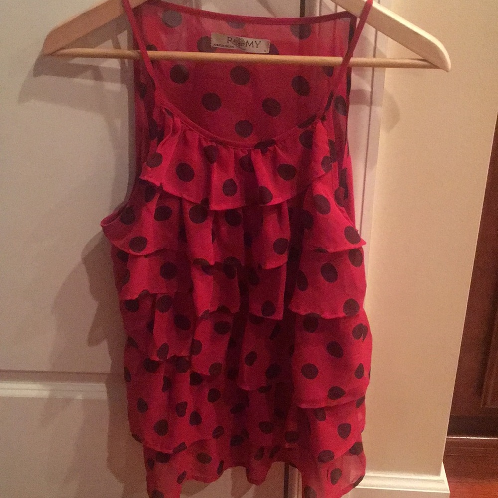 Ruffle layer tank top
