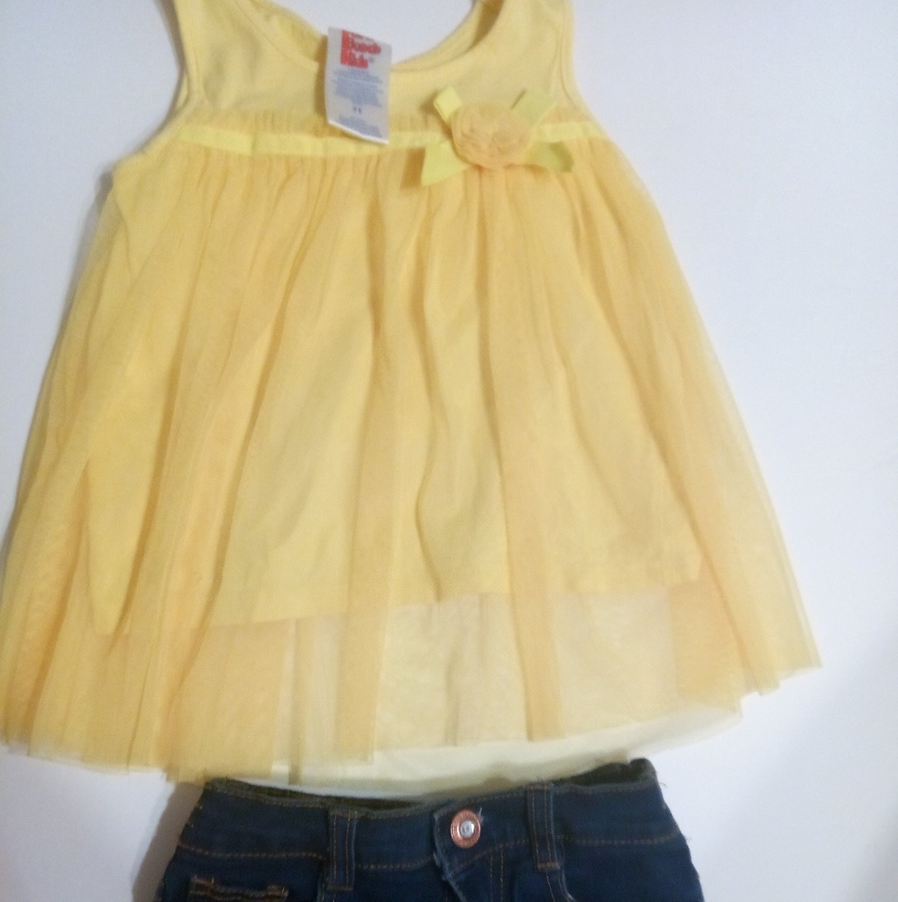 Girls size 3T outfit