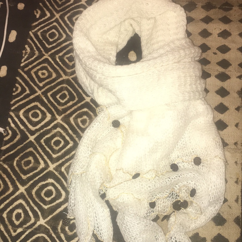 ****BUY 3 ITEMS FOR $10***coin tasseled neck scarf