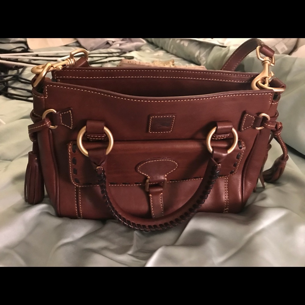 Dooney and Bourke-All brown leather satchel