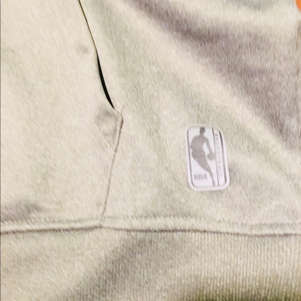 NBA shooting shirt - Picture 2 of 3