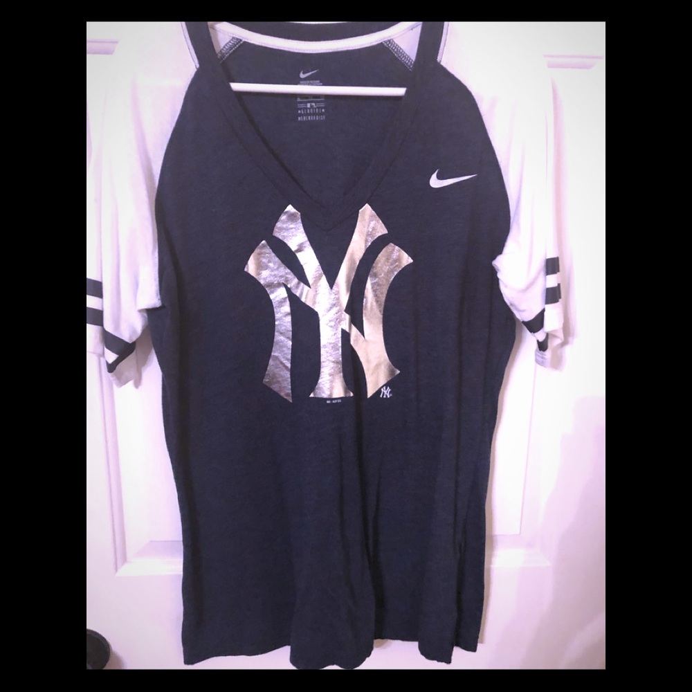 NY Yankees baseball shirt