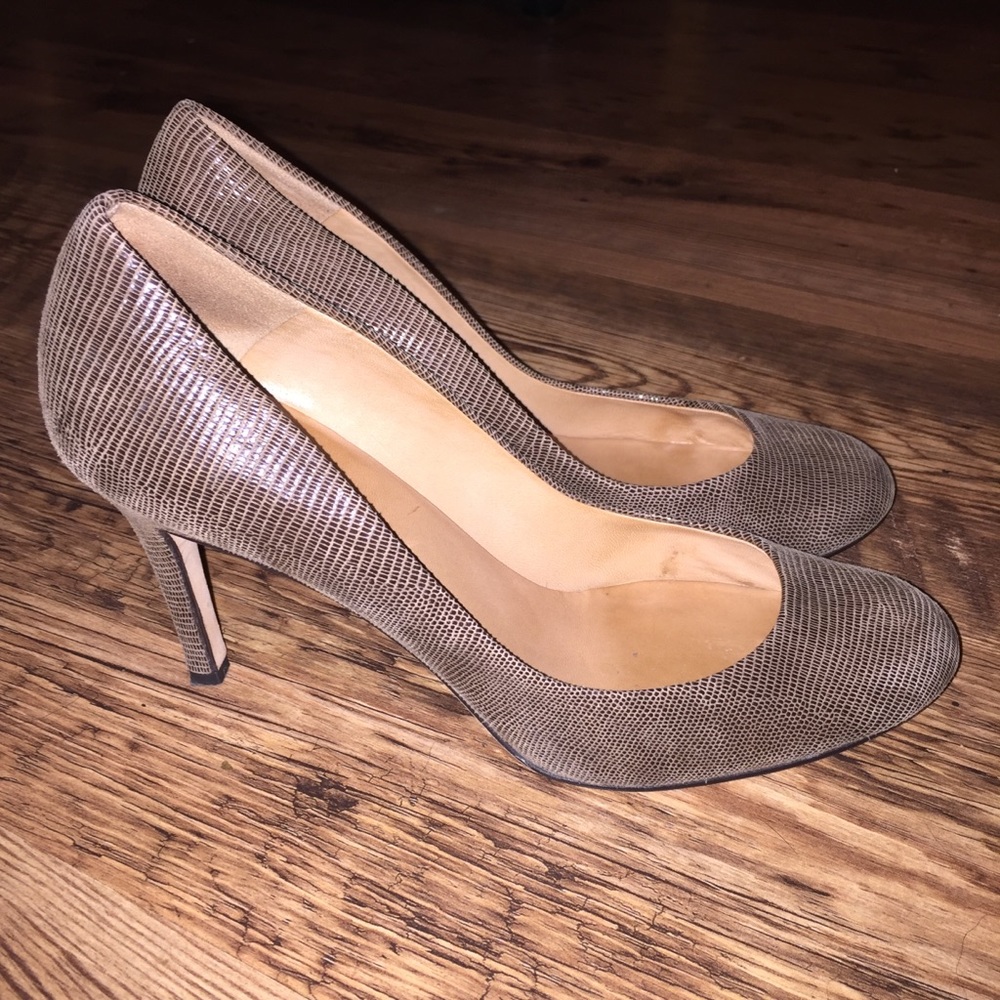 Ann Taylor snake skin heels