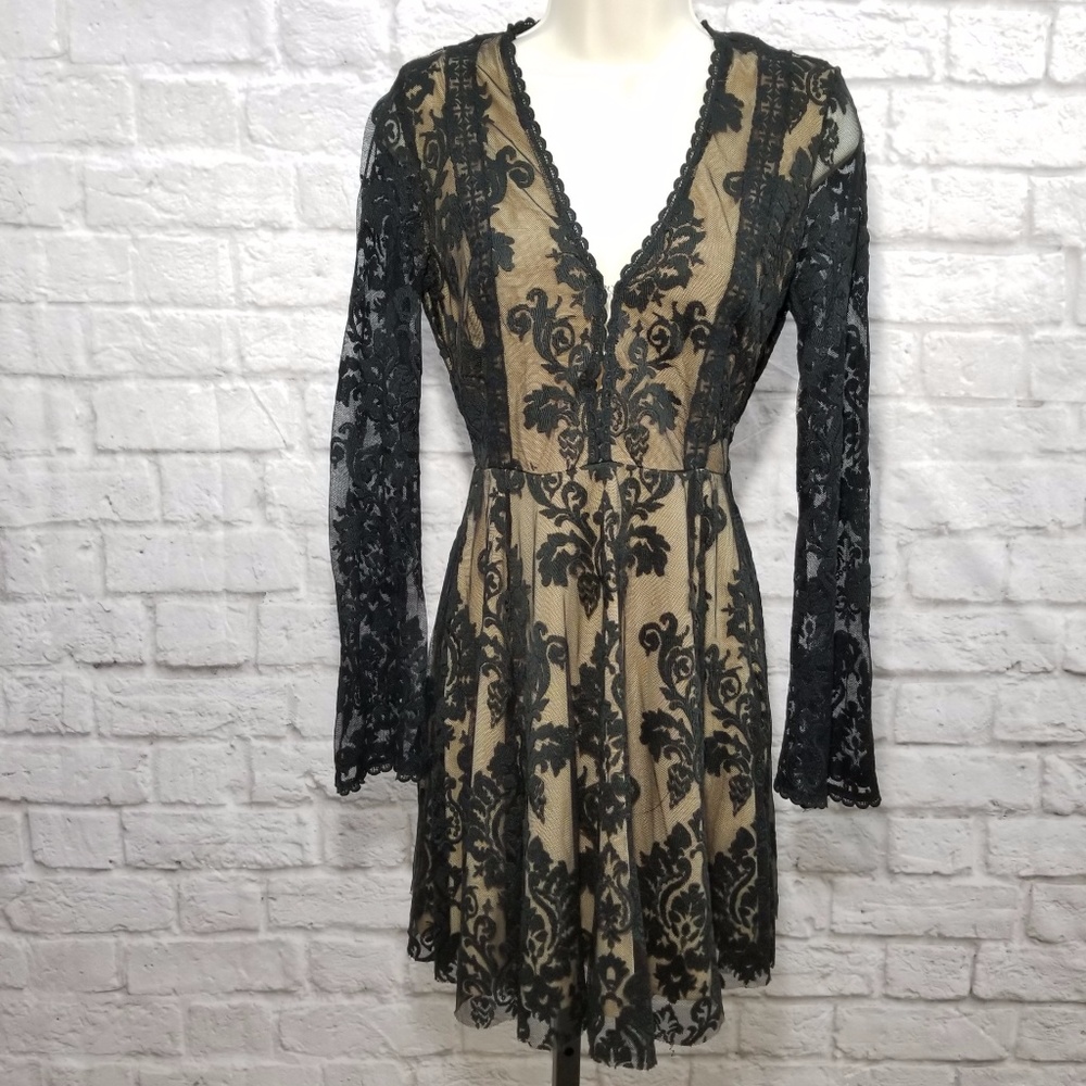 Dress with sheer sleeves and back, Size Small