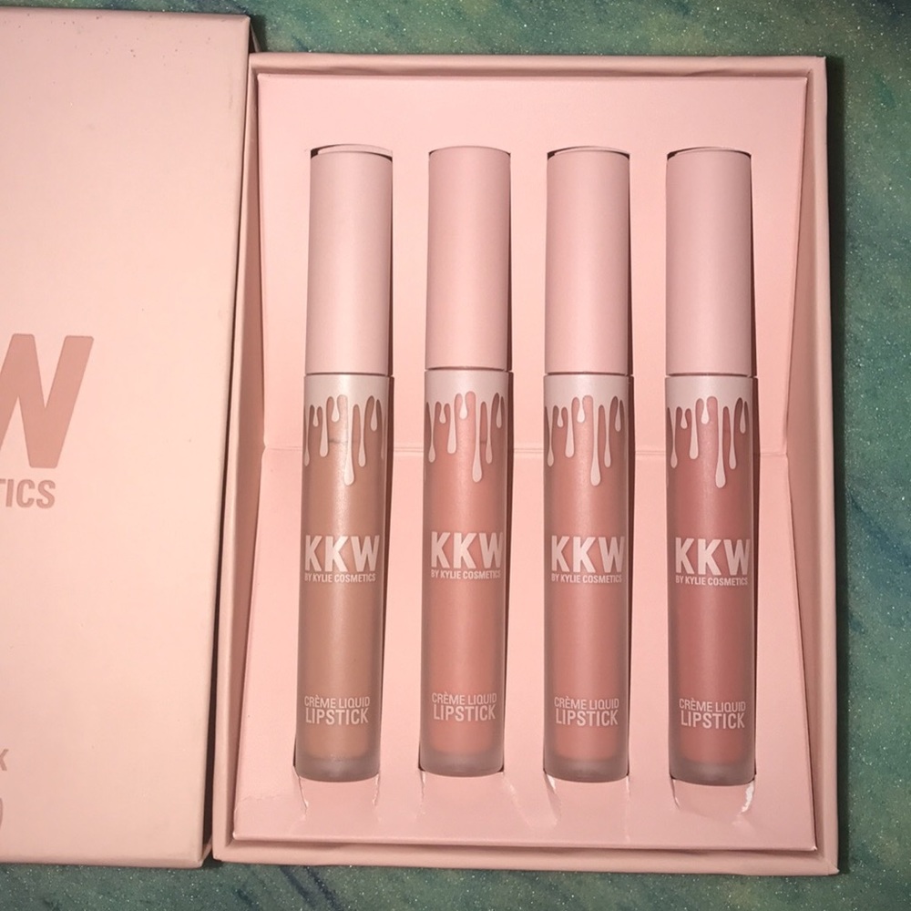 Authentic kkw creme kit