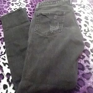 Black ripped skinny jeans