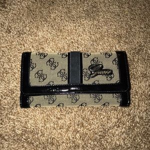 Guess wallet