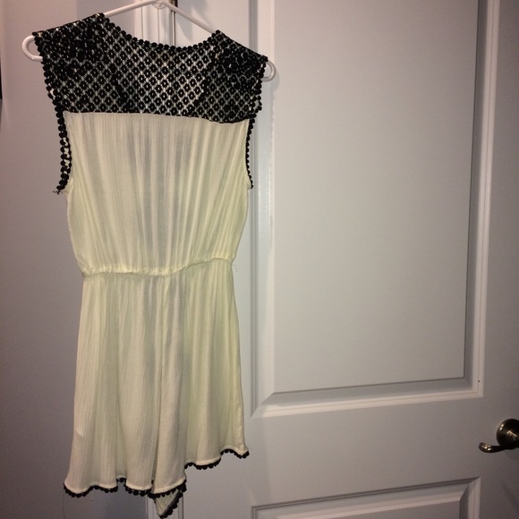 BRAND NEW Altar'd State Ramper - Picture 2 of 6