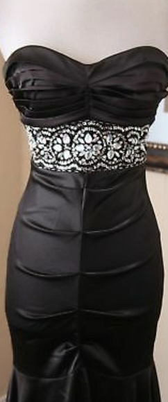 B. Darlin Elegant Mermaid Gown - Picture 3 of 8