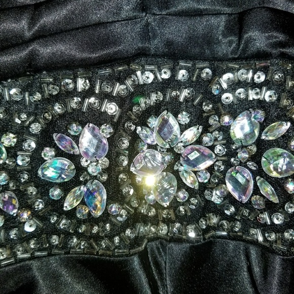 B. Darlin Elegant Mermaid Gown - Picture 6 of 8