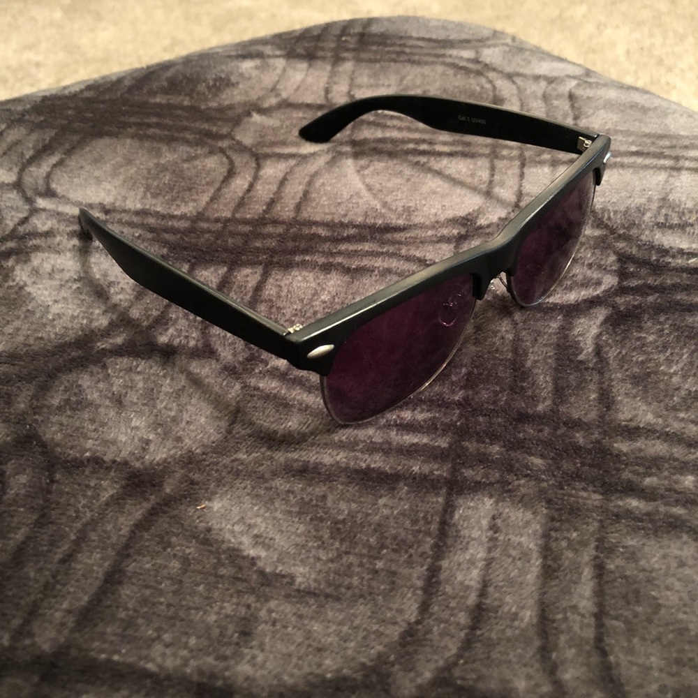 “OK.-“ sun glasses