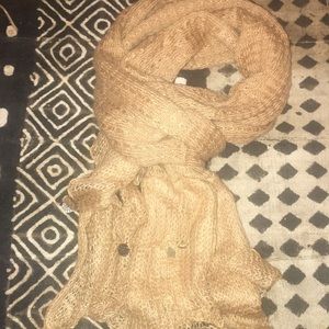 Boho trending scarf Never worn,
